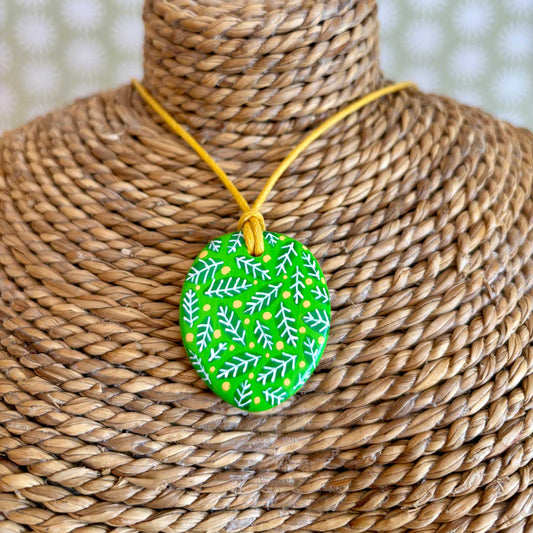 Green leaf ceramic pendant