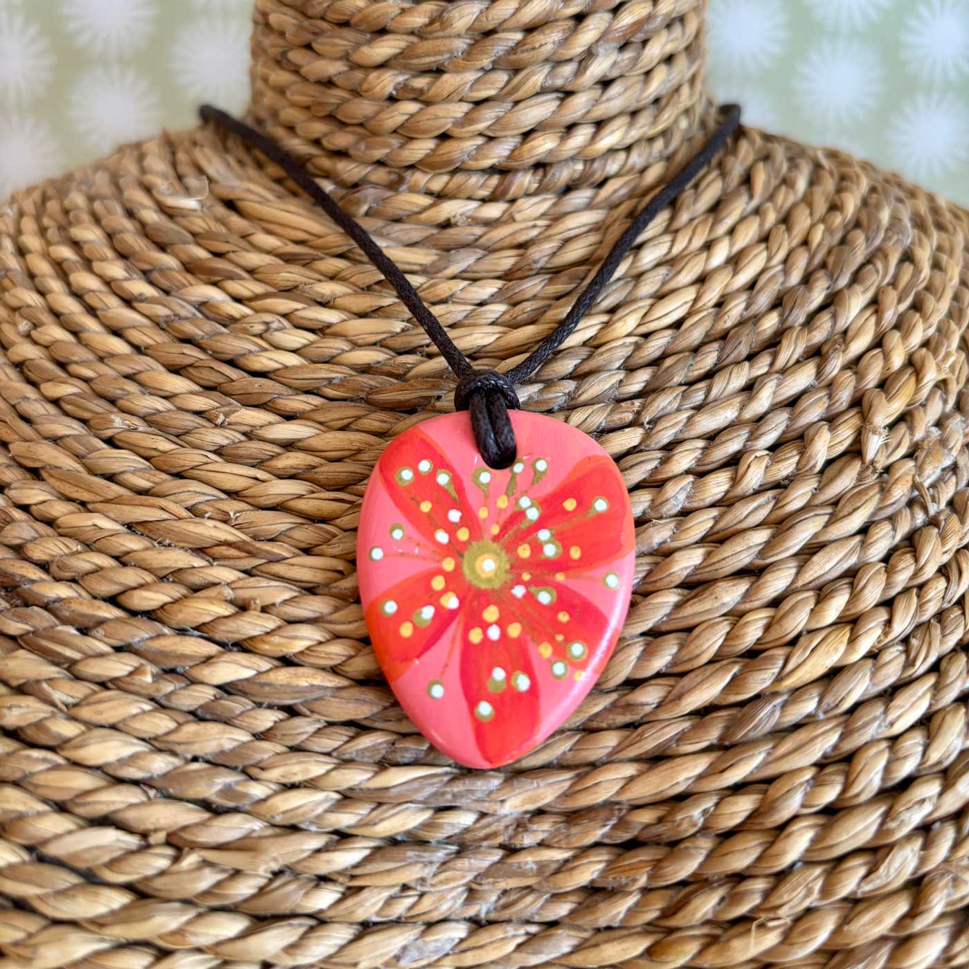 Pinks ceramic pendant